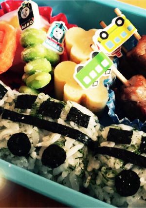 簡単キャラ弁☆電車おにぎり☆-レシピのメイン写真