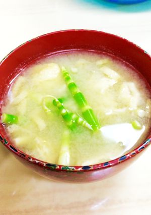 幸せつまってる！減塩たけのこ味噌汁-レシピのメイン写真