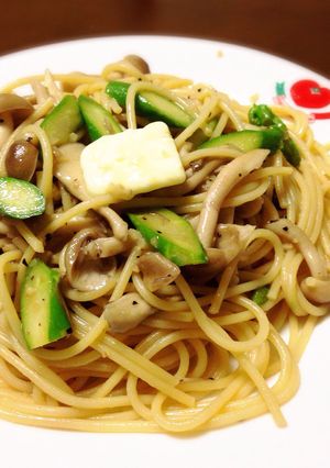 簡単！アスパラときのこのバター醤油パスタ-レシピのメイン写真