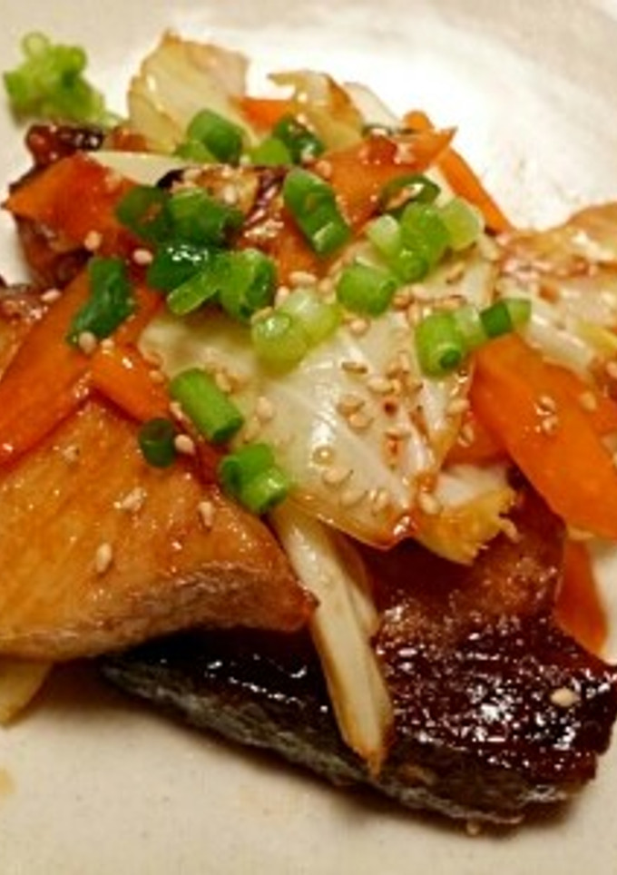 ブリときゃべつの黒酢炒め♪-レシピのメイン写真
