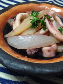 常備菜☆新玉ねぎとイカのオイスター炒め-レシピのメイン写真