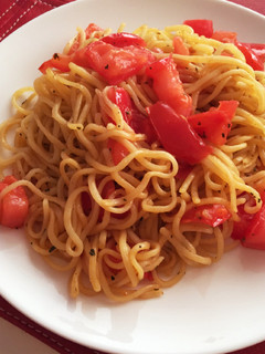簡単!トマトバジルパスタ風焼きそば♪♪♪-レシピのメイン写真