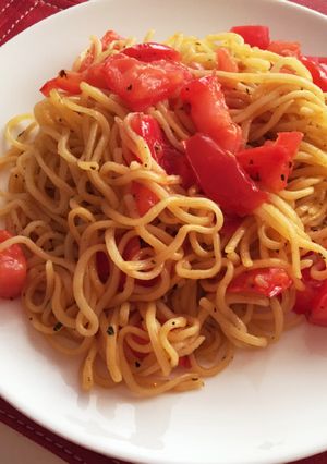 簡単！トマトバジルパスタ風焼きそば♪♪♪-レシピのメイン写真
