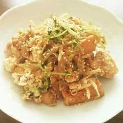 รูปของ 鶏モモ肉と厚揚げの照り焼き**豆苗入り♪