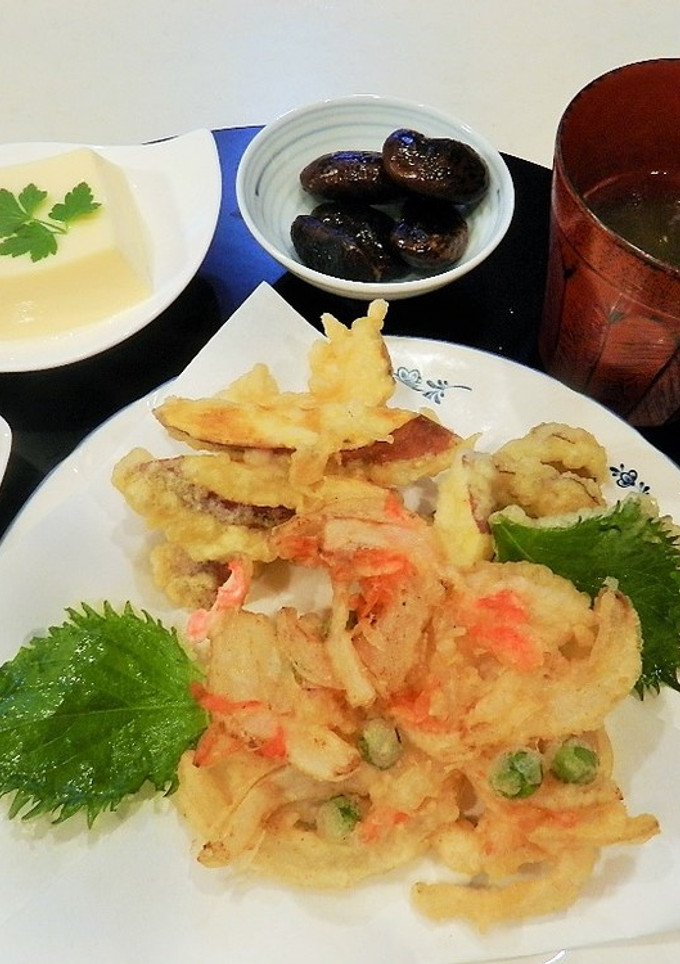 新玉ねぎとグリンピースのかき揚げ-レシピのメイン写真