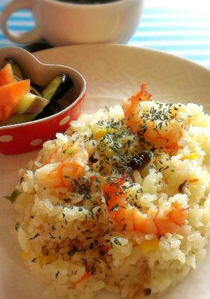 《炊飯器》にお任せ！！☆エビピラフ-レシピのメイン写真