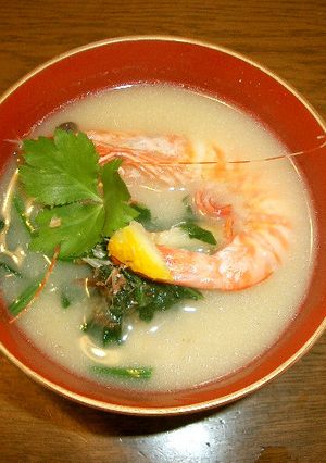 しょう油が隠し味の白味噌雑煮-レシピのメイン写真