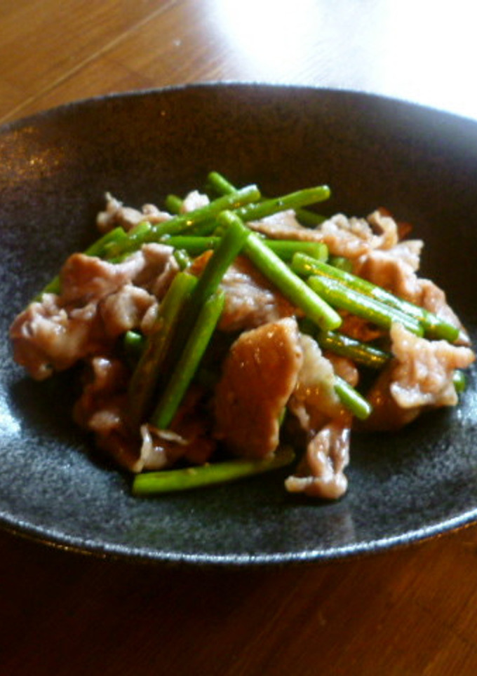 豚肉とにんにくの芽のオイスター炒め♪-レシピのメイン写真