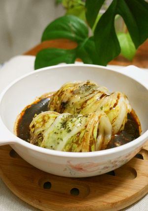 レンチンのみ！冷凍ハンバーグでロール白菜-レシピのメイン写真
