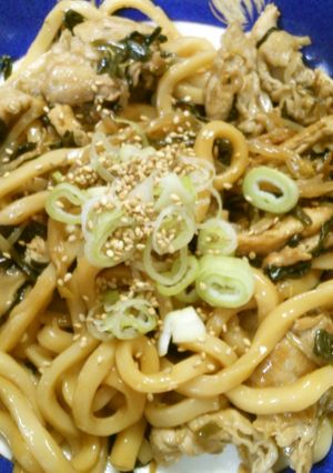 ランチに！　豚肉　油揚げの　焼きうどん！-レシピのメイン写真