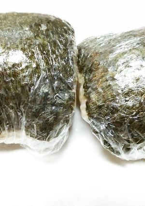 さくらごはんの煮卵おにぎらず-レシピのメイン写真