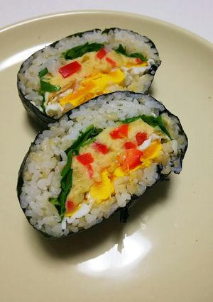 ポテサラと目玉焼きのおにぎらず-レシピのメイン写真