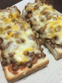 簡単!楽うま☆キムチーズ納豆ピザパン♪-レシピのメイン写真