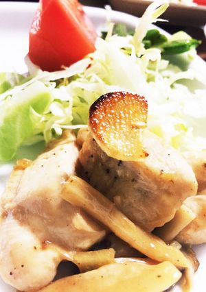 **鶏もも肉ときのこのソテー**-レシピのメイン写真