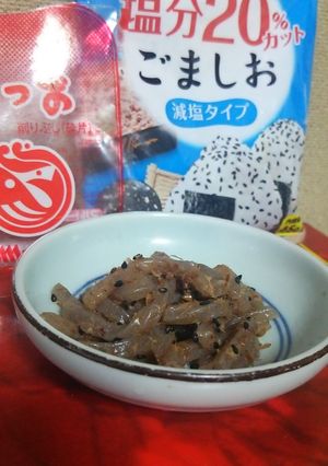 超簡単!ゴマおかかこんにゃく-レシピのメイン写真