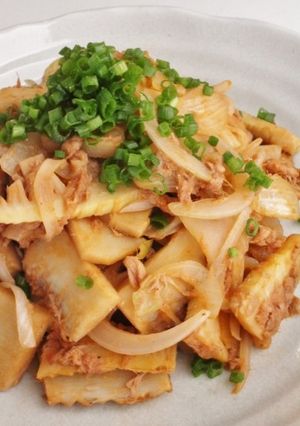 旬な筍・ツナ缶・新玉ねぎのケチャップ炒め-レシピのメイン写真