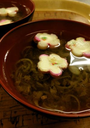 梅干しととろろ昆布のお吸い物-レシピのメイン写真