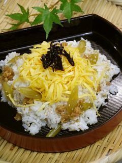 春♪フキとツナそぼろのお手軽寿司-レシピのメイン写真