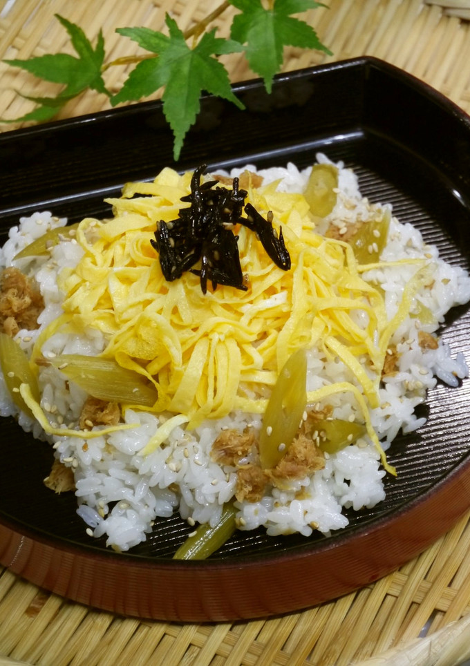 春♪フキとツナそぼろのお手軽寿司-レシピのメイン写真