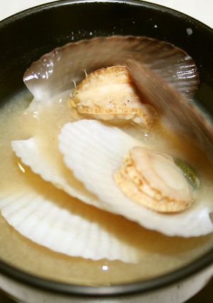 おばあちゃんの味♪ホタテの稚貝でお味噌汁-レシピのメイン写真