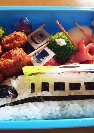 簡単キャラ弁☆新幹線おにぎり-レシピのメイン写真