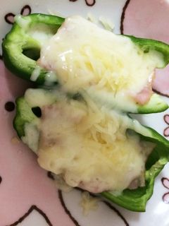 超簡単!ピーマンdeピザ-レシピのメイン写真