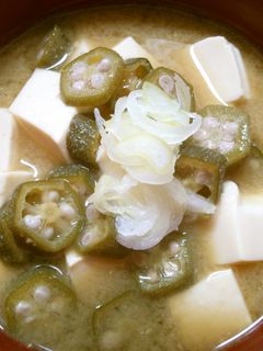 簡単!朝食に オクラと 豆腐の お味噌汁-レシピのメイン写真