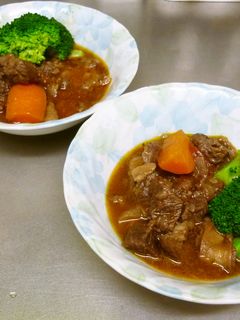 牛すじ肉の赤ワイン煮込み-レシピのメイン写真