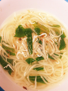 離乳食*小松菜しらすオカカそうめん-レシピのメイン写真