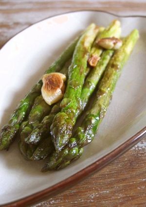 シンプル美味＊我が家のアスパラステーキ-レシピのメイン写真