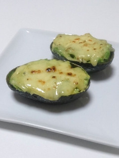 アボカドグラタン-レシピのメイン写真