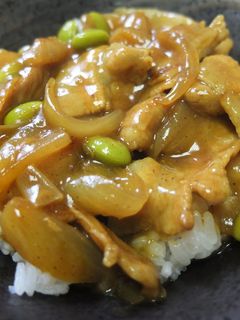 何故かたまに食べたくなるカレー丼-レシピのメイン写真