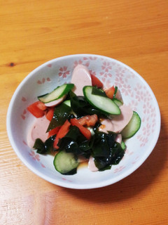 ワカメサラダ(魚肉ソーセージ入り)-レシピのメイン写真