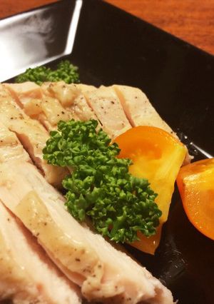 炊飯器で簡単、鶏ハム☆おもてなしにも♪-レシピのメイン写真