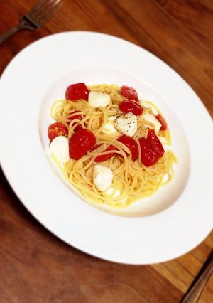 ミニトマトとモッツァレラのパスタ-レシピのメイン写真