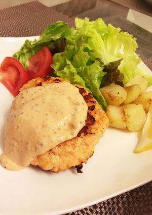 鮭と玉ねぎで♪簡単&絶品サーモンバーグ-レシピのメイン写真