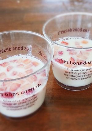 離乳食やおやつに＊いちご入り＊牛乳プリン-レシピのメイン写真
