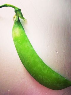 美しく。スナップえんどうの筋取り-レシピのメイン写真