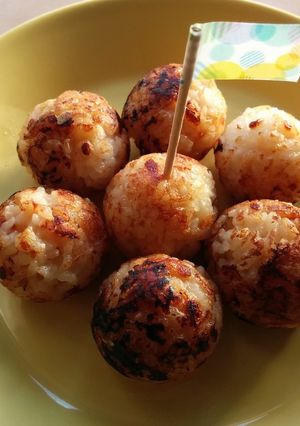 お醤油とチーズで香ばし焼おにぎり♪-レシピのメイン写真