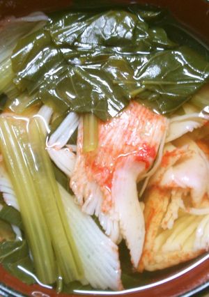 白だしで簡単 小松菜とカニカマのお吸い物-レシピのメイン写真