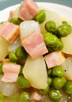 大根・えんどう豆・ベーコンの食べるスープ-レシピのメイン写真