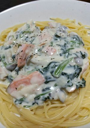 簡単♪鮭とほうれん草のクリームパスタ-レシピのメイン写真