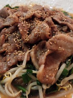 豚のポン酢にんにく炒め♪ニラもやし和え-レシピのメイン写真