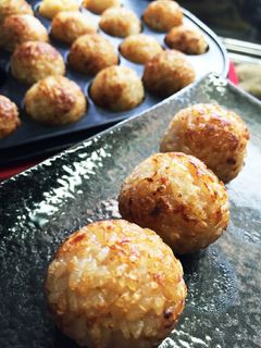たこ焼き器で!最高の香ばしい!焼おにぎり-レシピのメイン写真
