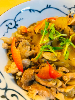 あまから豚丼● 豚こまぎれ肉の生姜焼き丼-レシピのメイン写真
