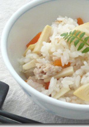 母の日に！たけのこと鶏の炊き込みご飯-レシピのメイン写真