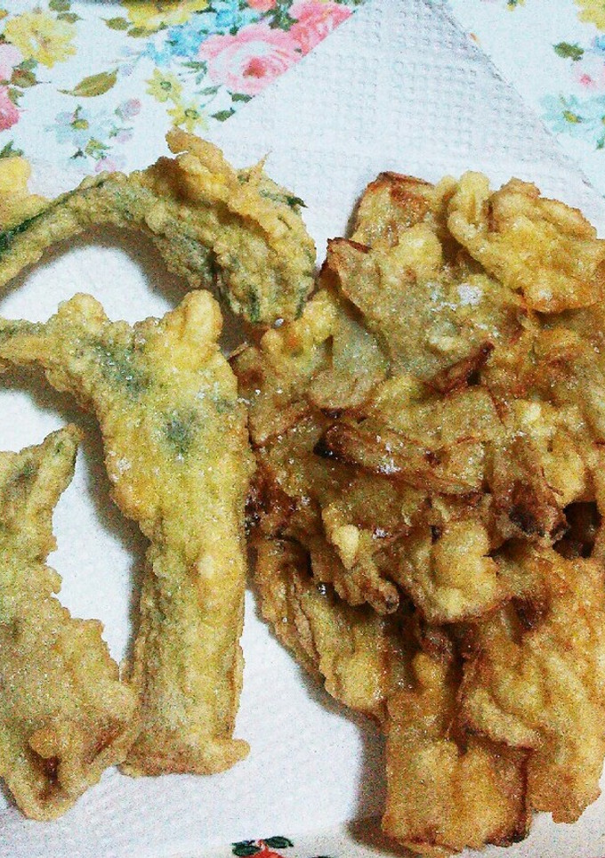 ウドの穂先の天ぷらと皮のかき揚げ-レシピのメイン写真