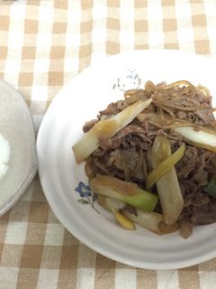 牛肉とネギと白滝の簡単炒め煮!すき焼き風-レシピのメイン写真