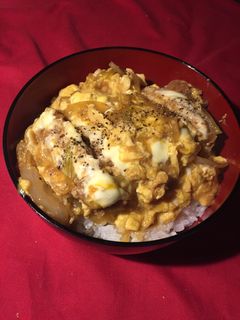 新玉ねぎを使った簡単チーズカツ丼-レシピのメイン写真