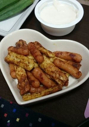 ソーセージとちくわのカレーマヨ炒め♡-レシピのメイン写真